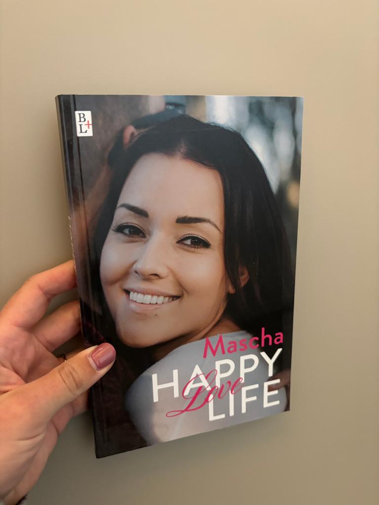 Mascha - Happy love life, Boeken, Ophalen of Verzenden, Zo goed als nieuw, Mascha