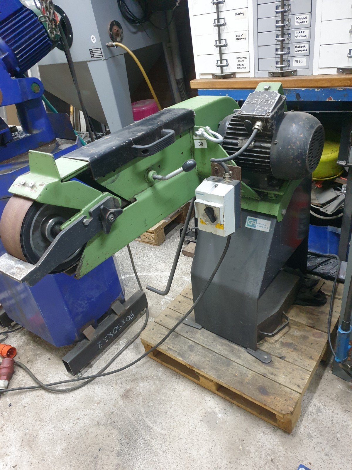 Schuurbandmachine 75x2000 380v, Ophalen, 1200 watt of meer, Bandschuurmachine