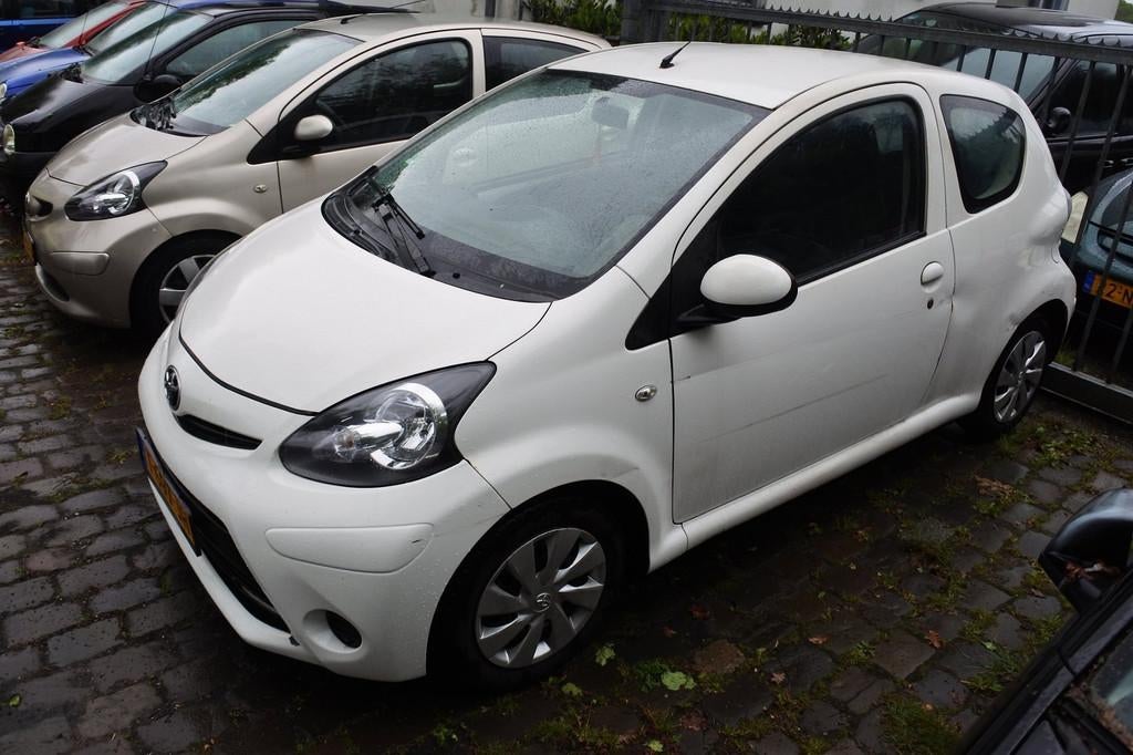 Toyota Aygo 1.0 VVT-i Comfort apk 22-6-2027 airco 237 dkm, Voorwielaandrijving, Euro 5, Stof, Gebruikt