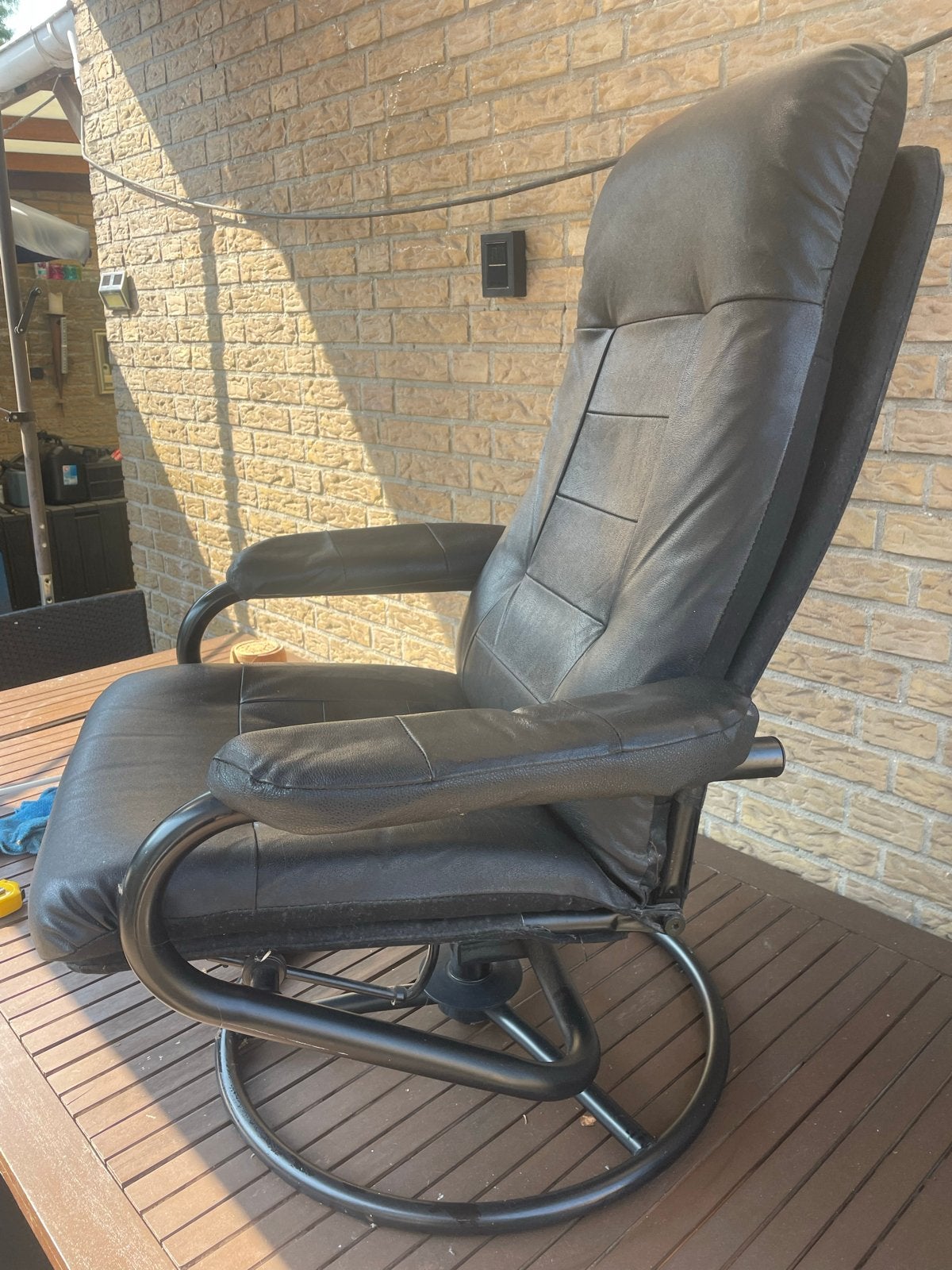 Leren kantelbare en draaibare stoel, Ophalen, Gebruikt, Zwart, Leer