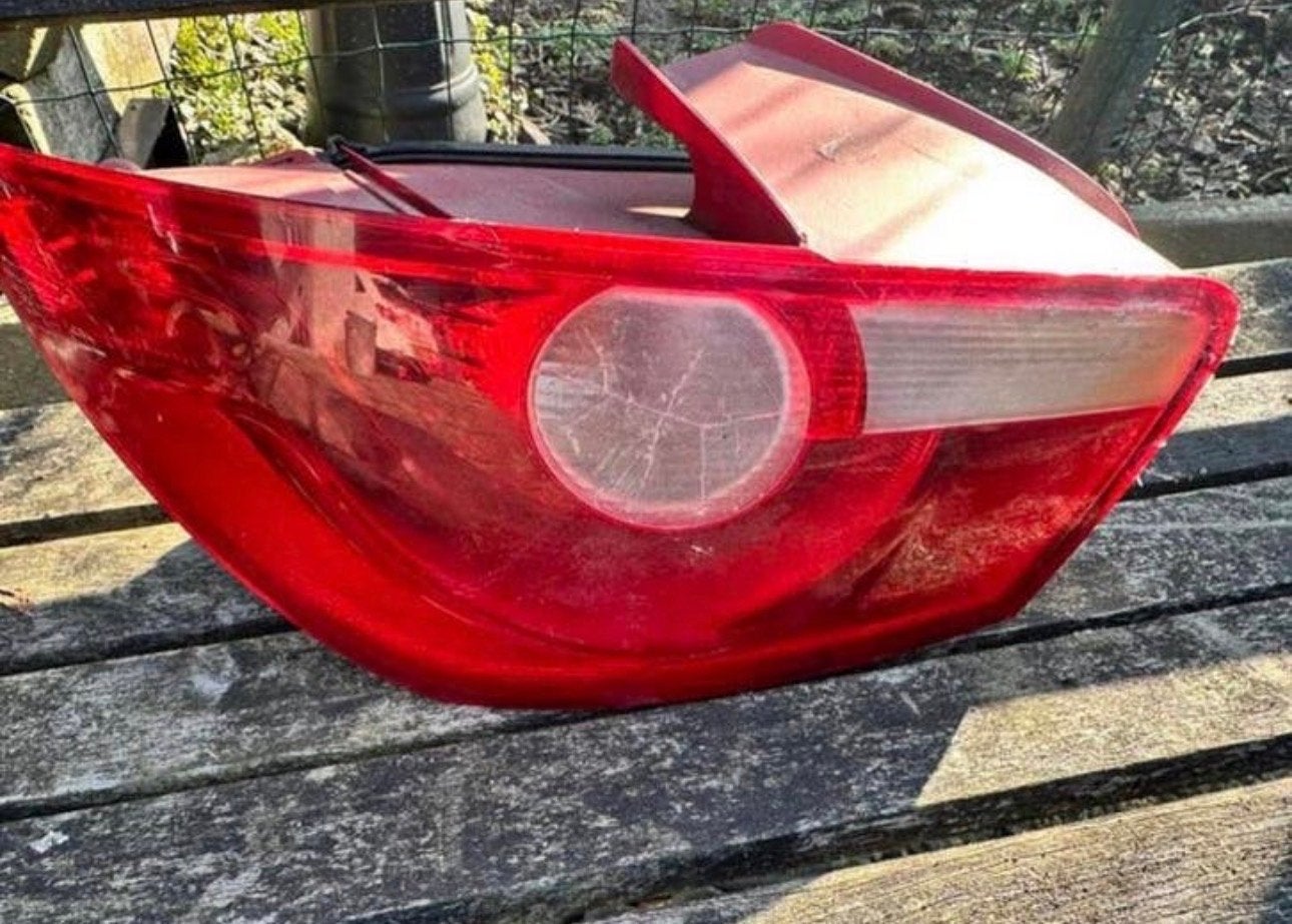 Seat Ibiza achterlicht links - Beschadigd, functioneel, Ophalen, Gebruikt, Seat
