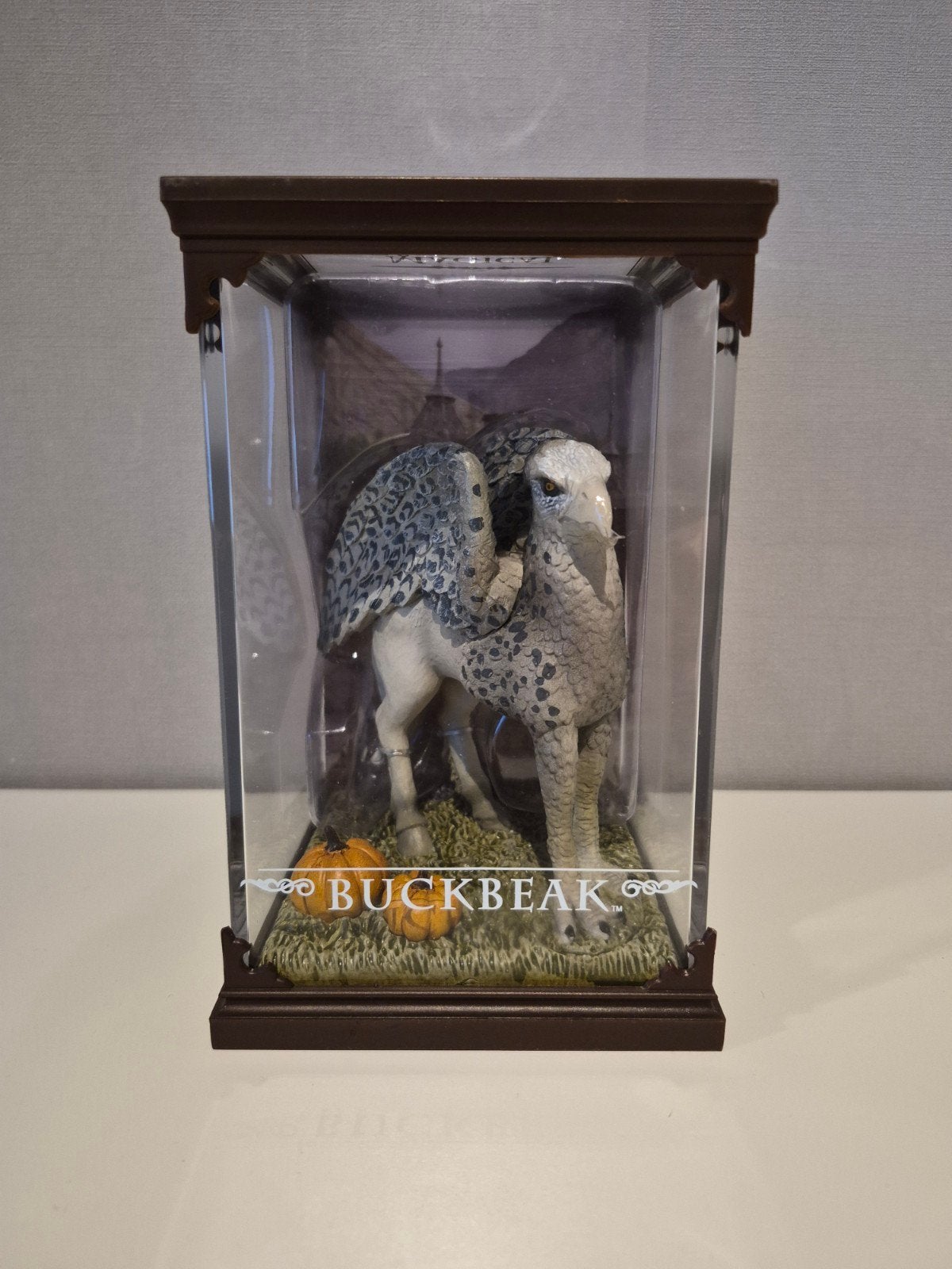 Harry potter magical creature number 6 buckbeak, Verzenden, Zo goed als nieuw, Actiefiguurtje