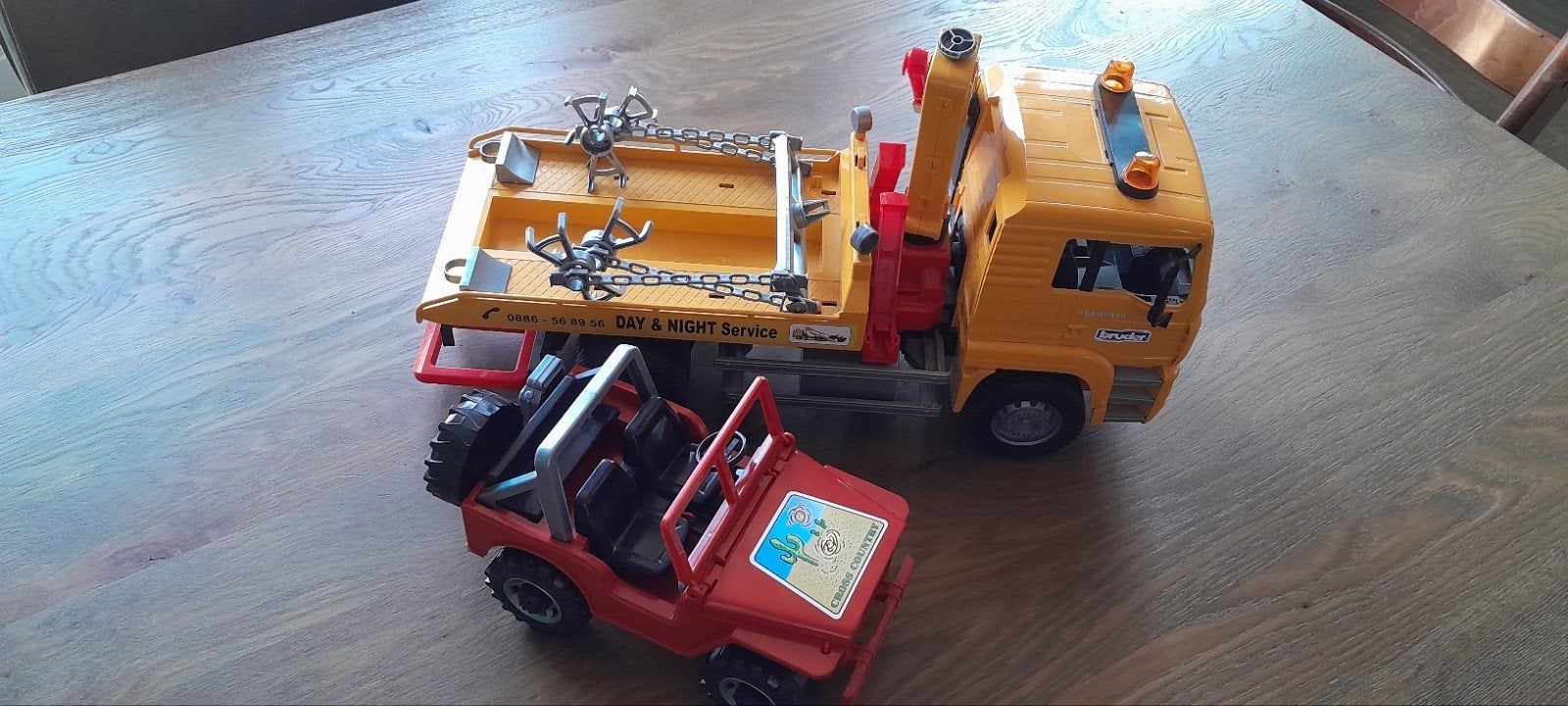 Bruder Takelwagen met Jeep, bergingsauto, Ophalen of Verzenden, Gebruikt