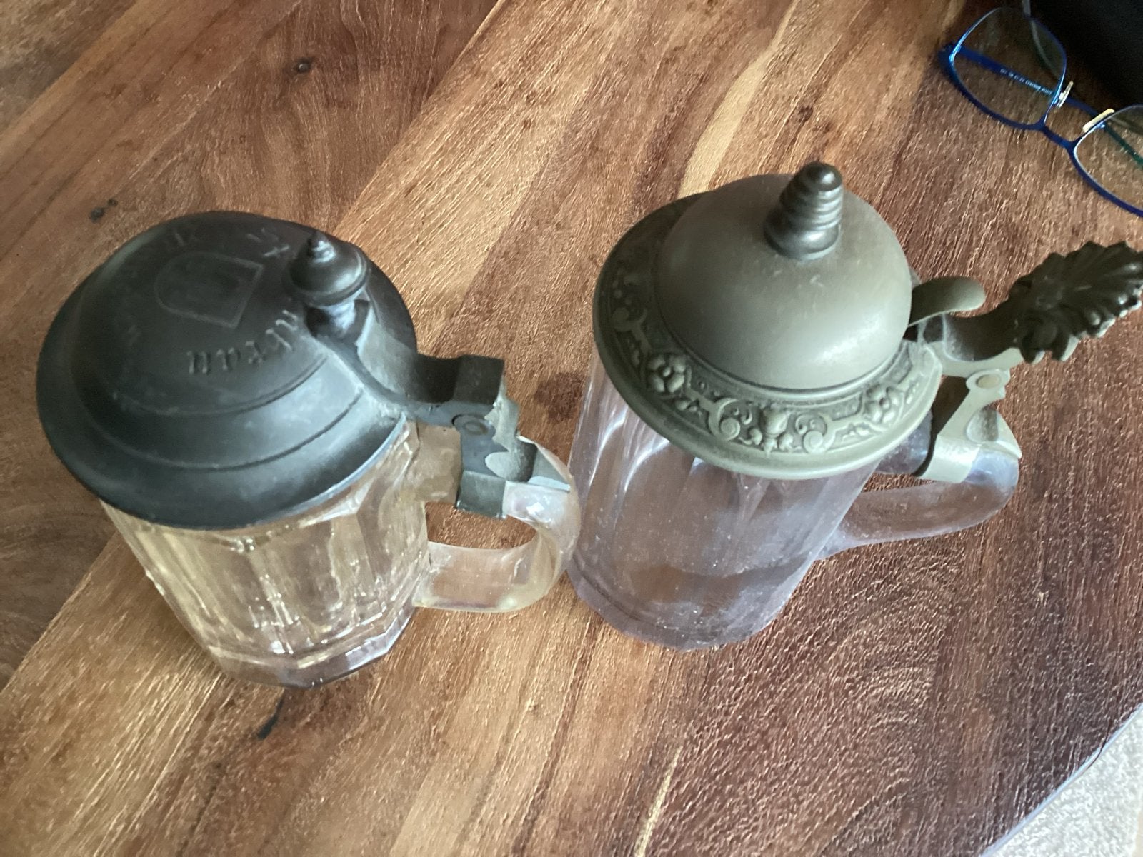 Twee Vintage Bierpullen met Metalen Deksel, Ophalen