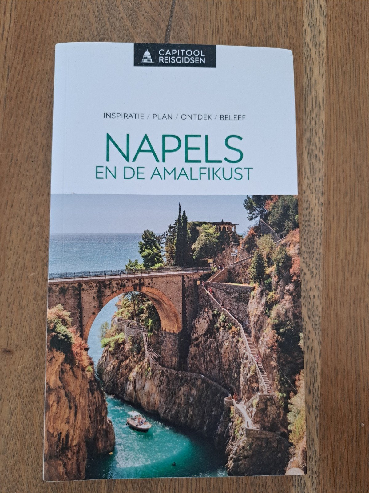 Capitool Reisgids Napels en de Amalfikust, Capitool, Europa, Ophalen of Verzenden, Zo goed als nieuw