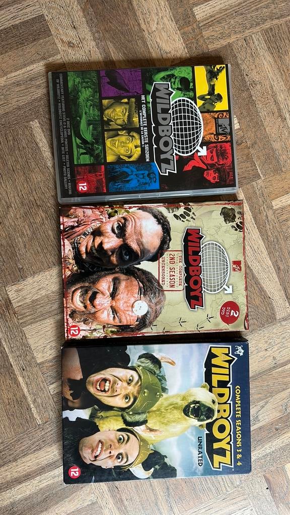 Wild boys dvd compleet S01,2,3 en 4 jackass, Vanaf 12 jaar, Ophalen of Verzenden, Zo goed als nieuw, Boxset