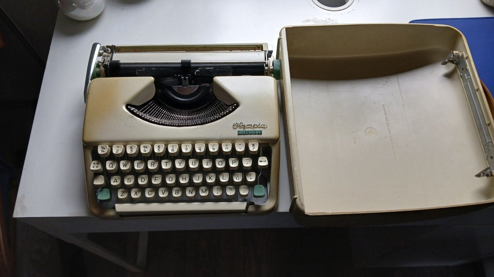 Typemachine olympia, Ophalen