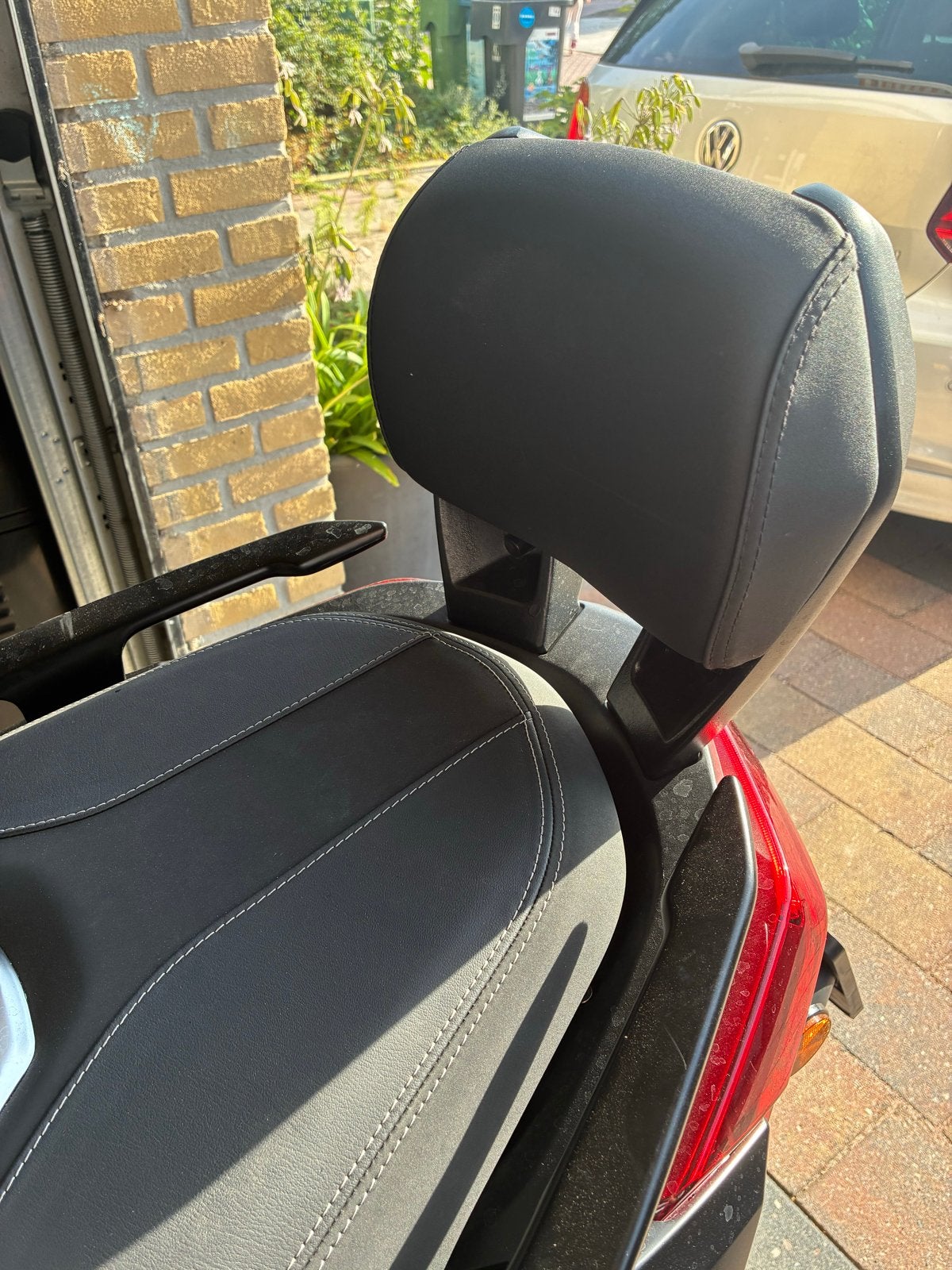 Yamaha XMAX 300 2024 Rugleuning met afdekkapje, Ophalen of Verzenden, Gebruikt