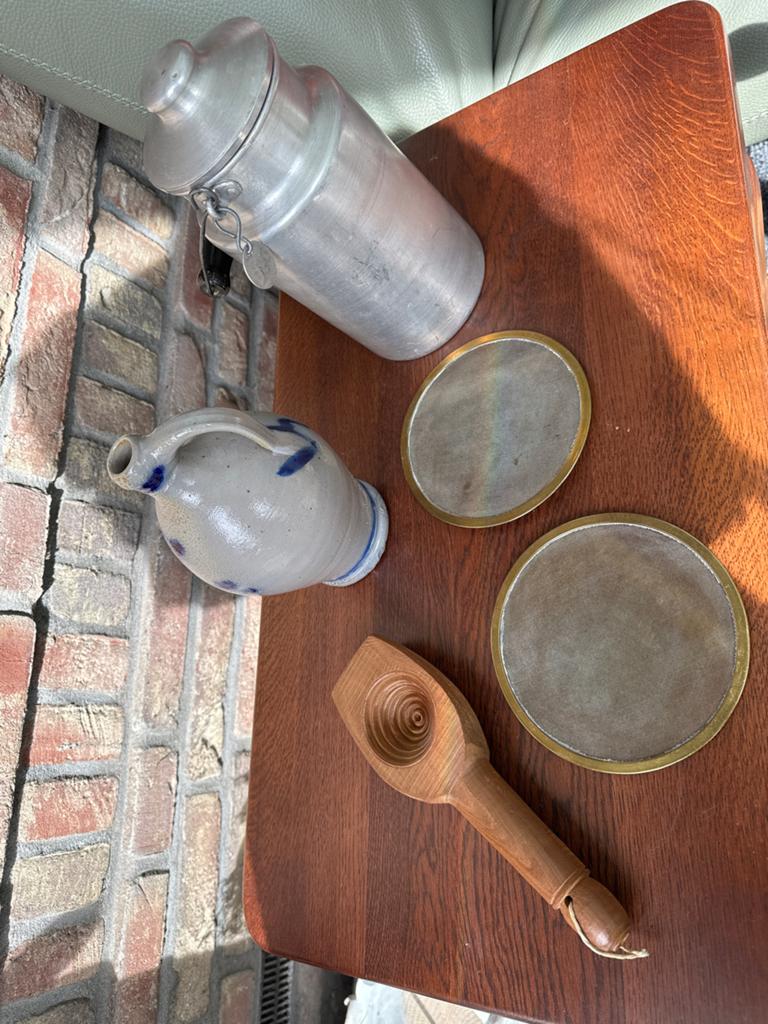 Diverse Antieke Items: Melkbus, Kruik, Houten Lepel, Zeefjes, Ophalen of Verzenden