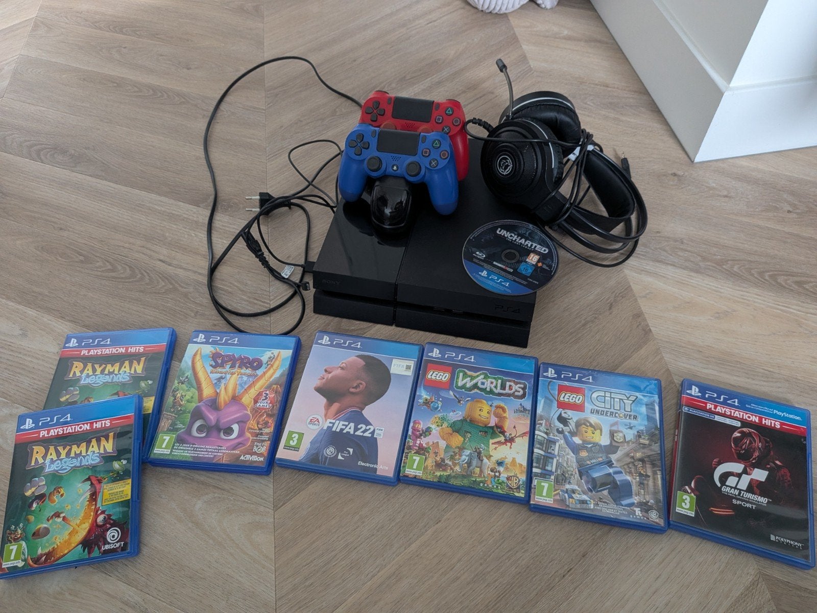 Sony PlayStation 4 compleet!, Spelcomputers en Games, Spelcomputers | Sony PlayStation 4, Met 2 controllers, Ophalen of Verzenden