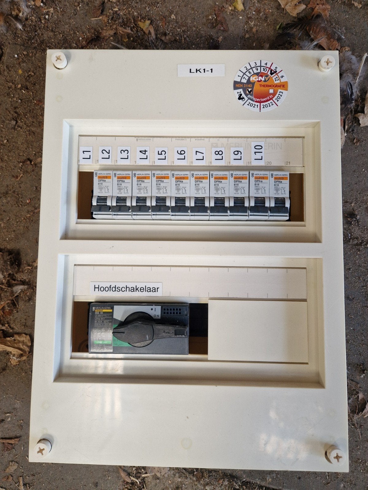 Merlin Gerin Groepenkast B16 met Hoofdschakelaar, Doe-het-zelf en Verbouw, Elektra en Kabels, Ophalen, Gebruikt, Overige typen