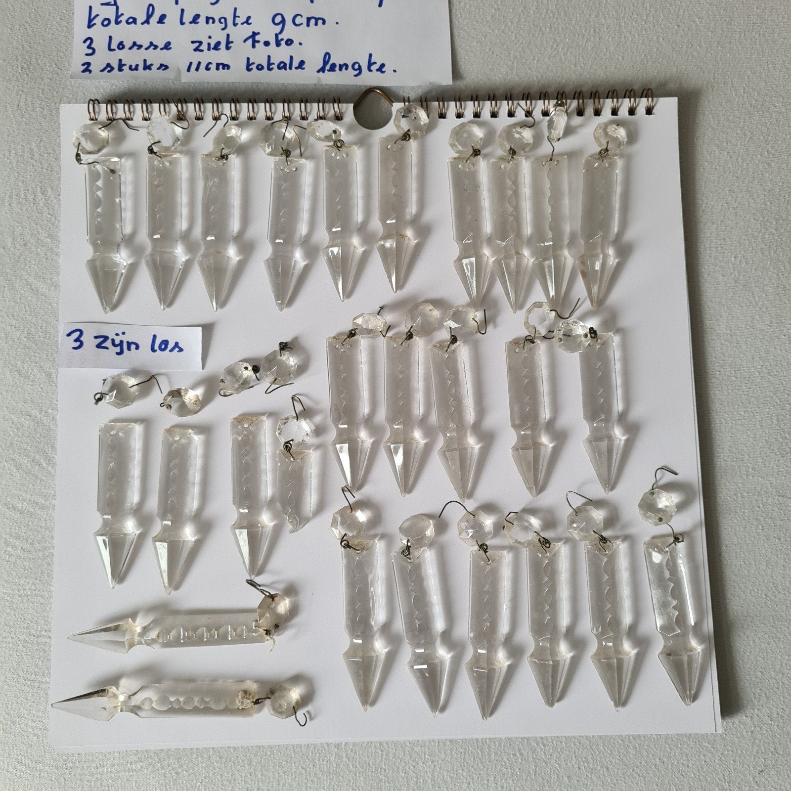 24 glazen pegels voor kroonluchter, diverse lengtes, Antiek en Kunst, Antiek | Glas en Kristal, Ophalen of Verzenden