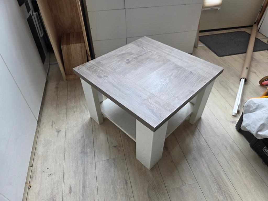 Vierkante salontafel - 67x67x45 cm, Ophalen