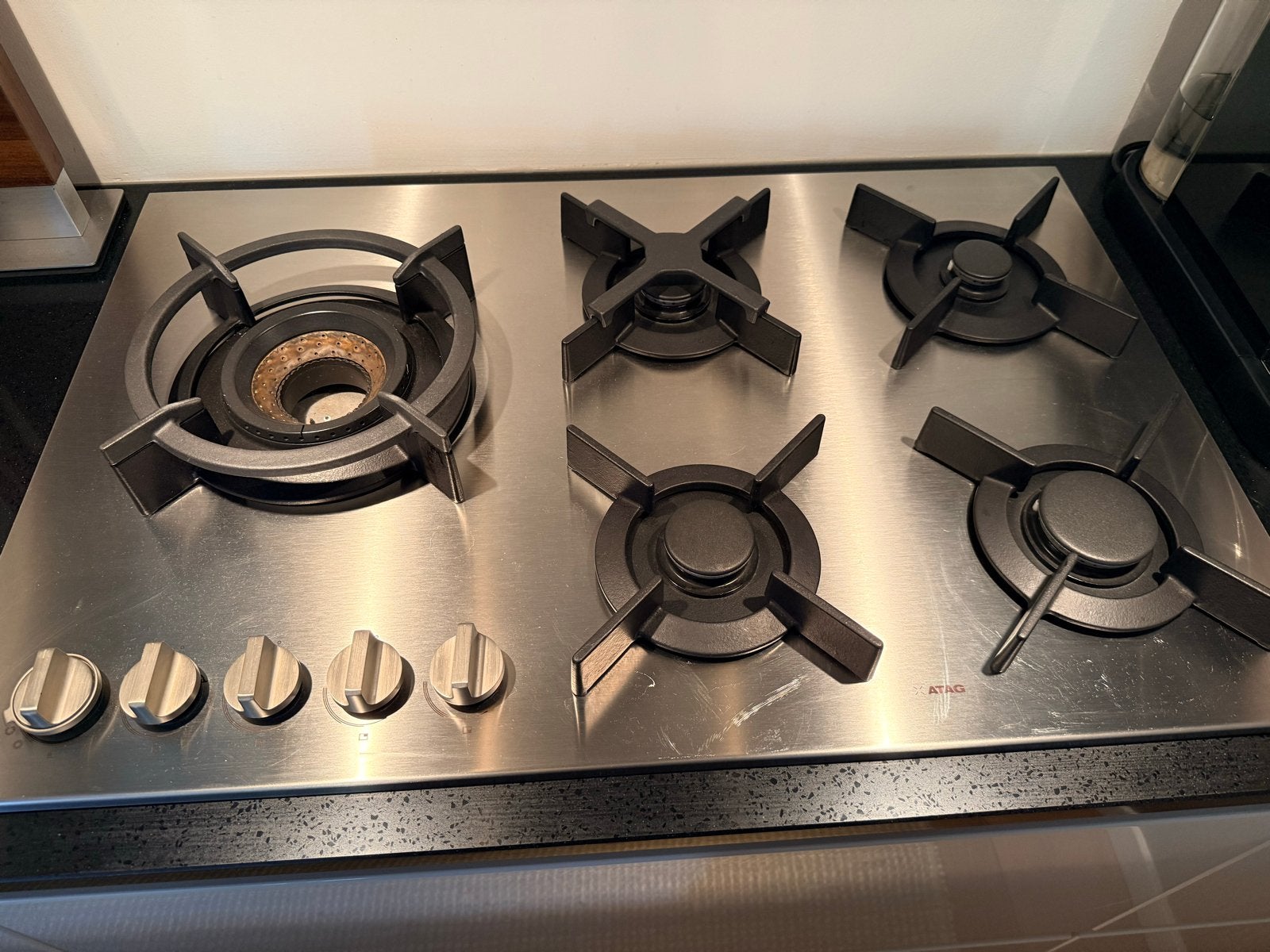ATAG gaskookplaats 5-pits in zeer goede staat, Witgoed en Apparatuur, Kookplaten, Ophalen, Zo goed als nieuw, Inbouw, Gas