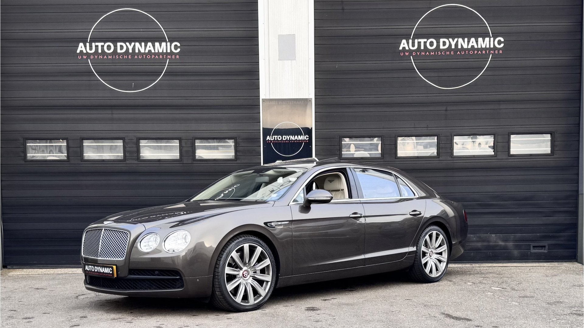 Bentley Flying Spur 4.0 V8 Leder | Zeer compeet (bj 2014), Auto's, Bentley, Automaat, Euro 5, Gebruikt, 8 cilinders