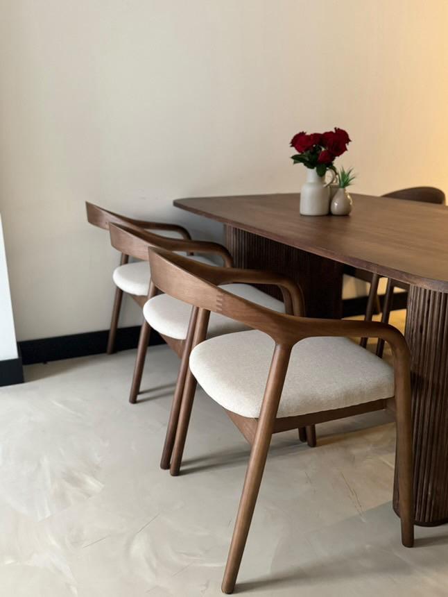 Eetkamerstoelen OUTLET Meubels Nieuwe Stoelen en modellen ‼️, Ophalen of Verzenden, Nieuw, Japandi en draaibare eetkamerstoelen