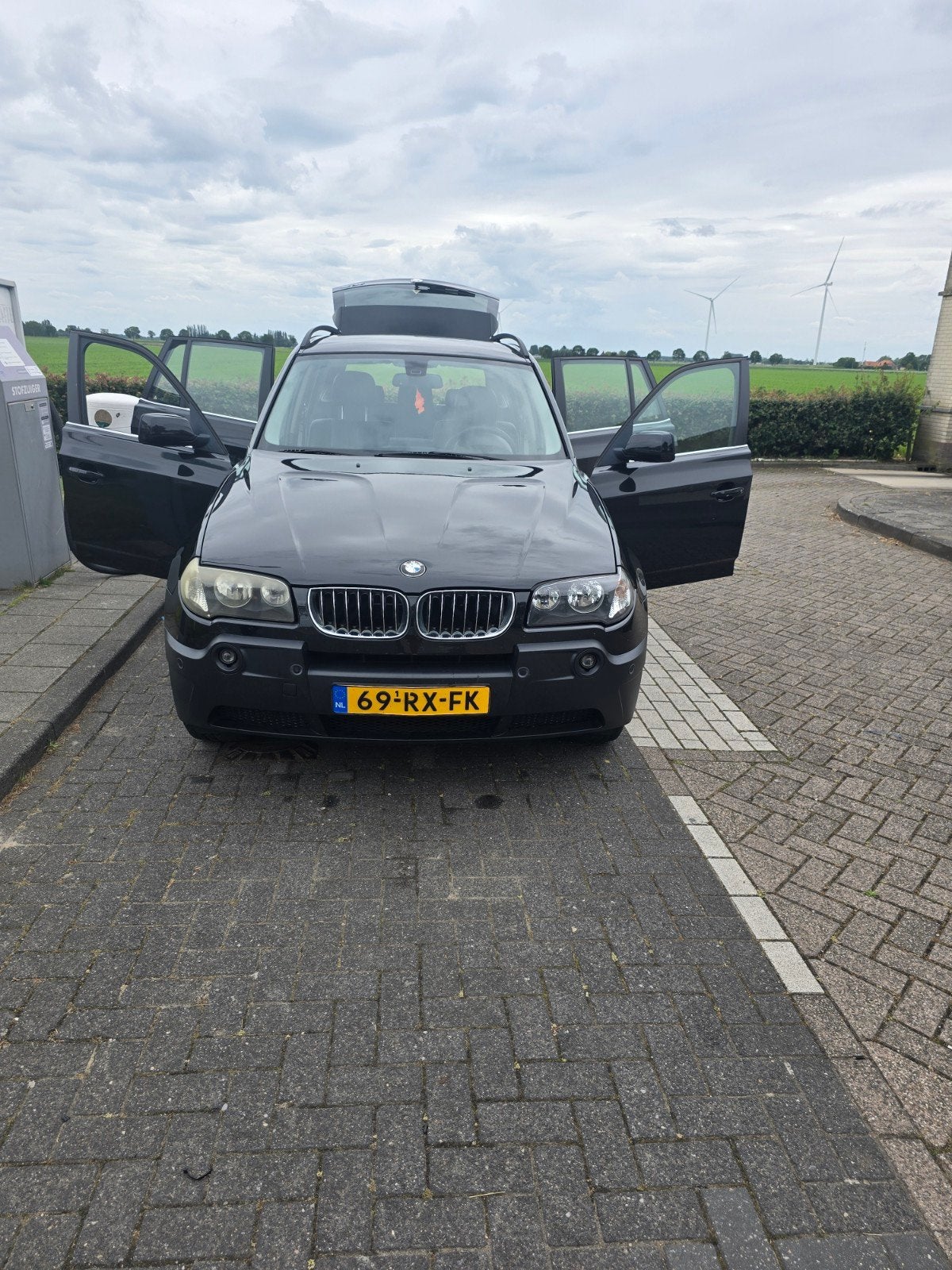 BMW X3 3.0 I AUT 2005 Zwart XDrive, Auto's, Automaat, 2000 kg, Zwart, Vierwielaandrijving
