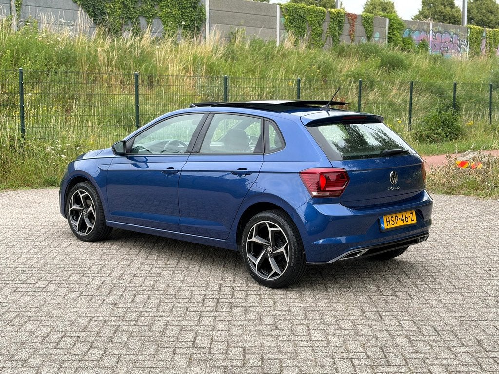 Volkswagen POLO 1.0 High Line PANO I CARPLAY I NAVI I R-LINE, Voorwielaandrijving, Gebruikt, Euro 6, Blauw