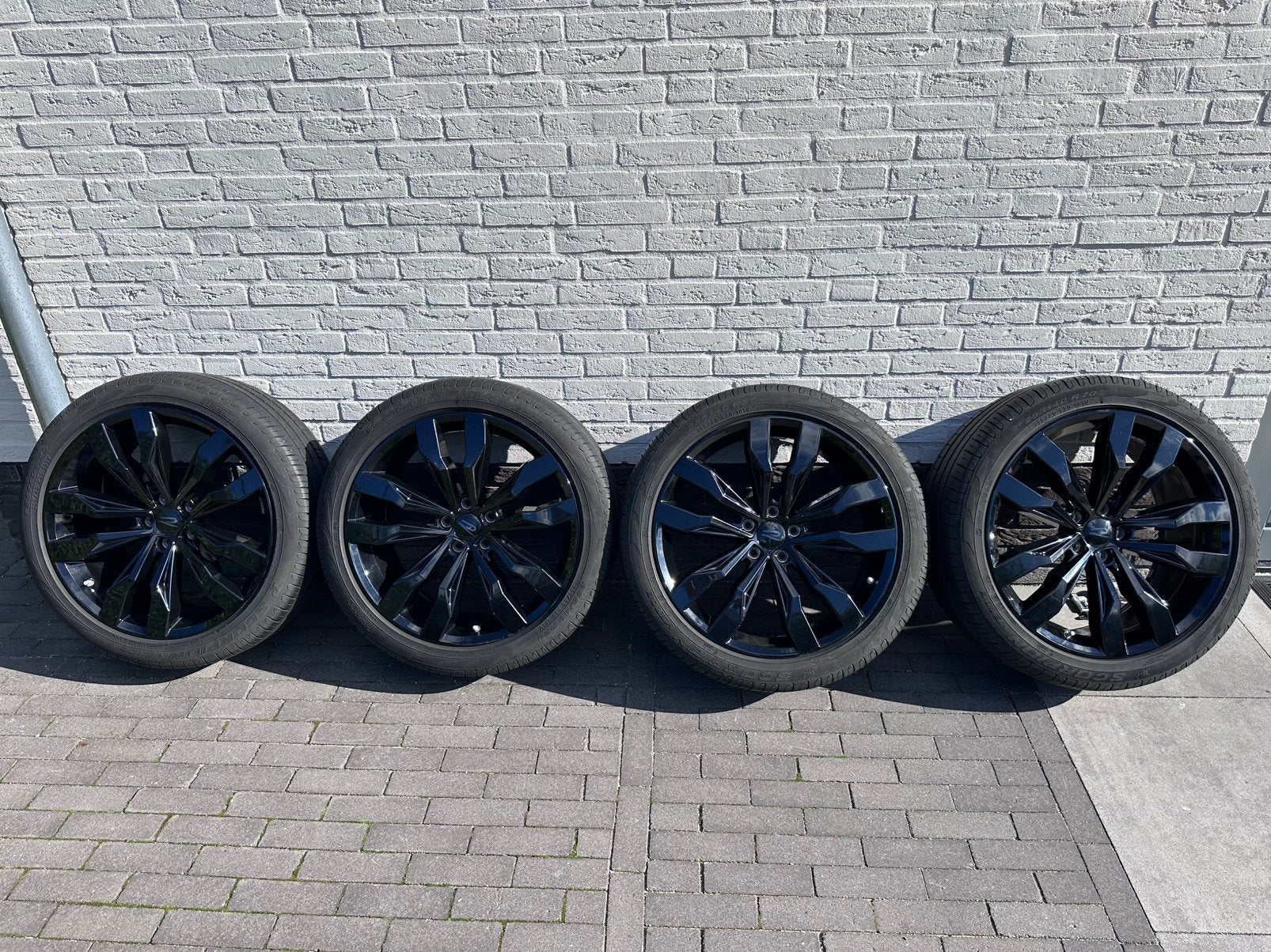 ️ ☀️NETTE 20” ORIGINELE VW SUZUKA VELGEN 255-40-20 RLINE, Auto-onderdelen, Ophalen, Gebruikt, 255 mm, Velg(en)