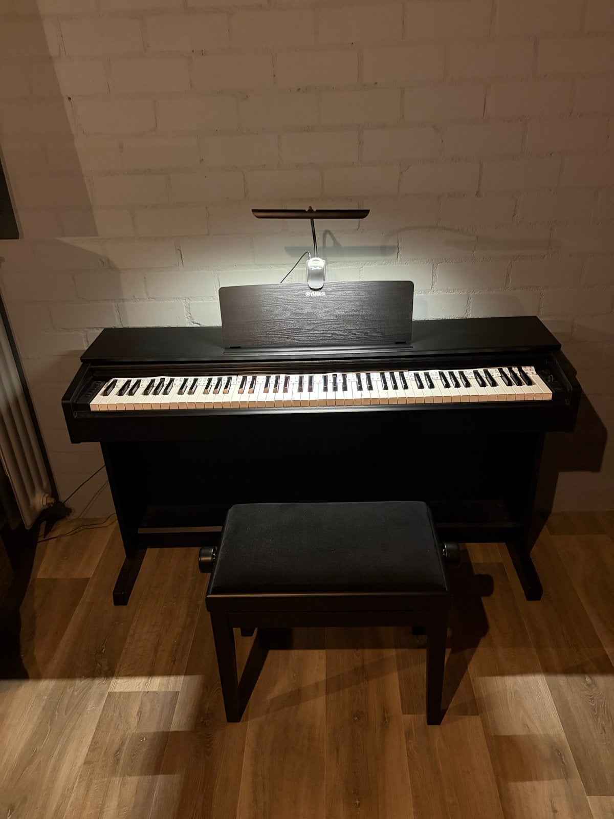 Yamaha Arius YDP-143 Digitale Piano - Zwart, Ophalen, Zwart, Digitaal, Zo goed als nieuw