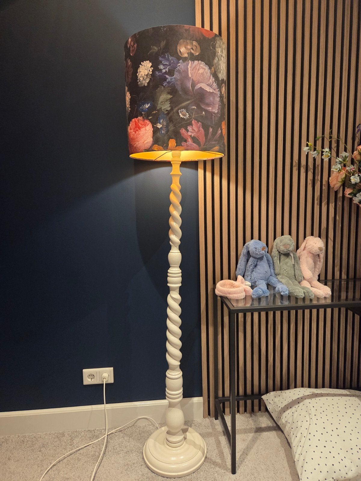 Stijlvolle vloerlamp met bloemenkap, Ophalen, Zo goed als nieuw, 150 tot 200 cm, Klassiek, Romantisch, Landelijk