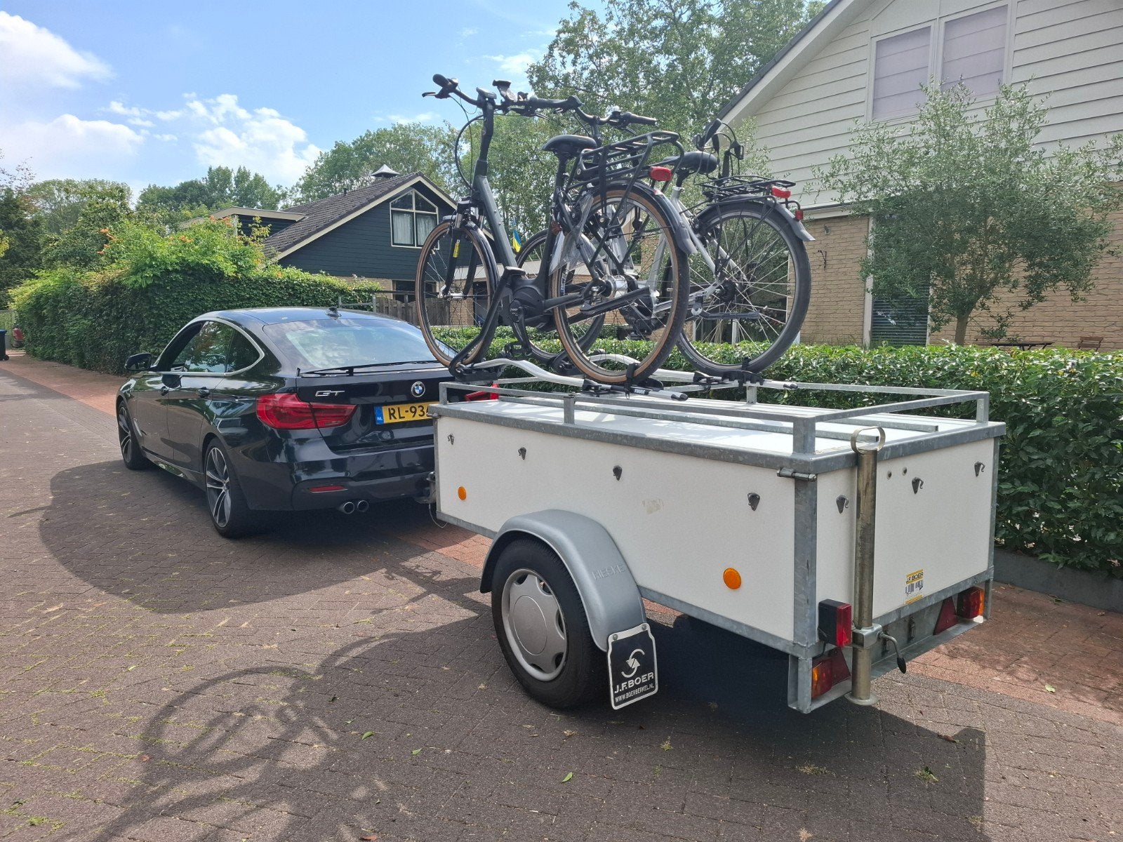 Bagagewagen huren- Gesloten aanhanger, Ophalen, Zo goed als nieuw