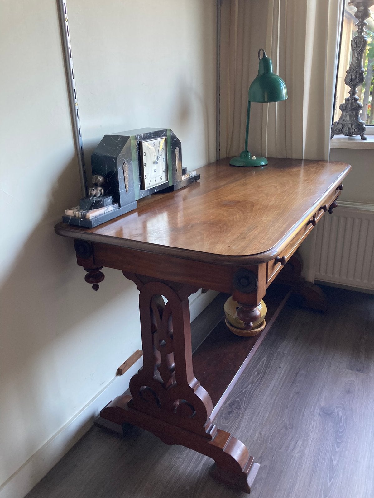 ANTIEKE ENGELSE SIDETABLE, Ophalen