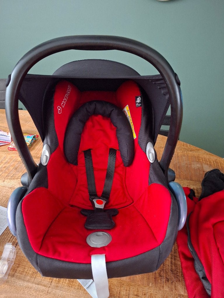 Maxi cosi met toebehoren, Ophalen, 0 t/m 13 kg, Maxi-Cosi, Gebruikt