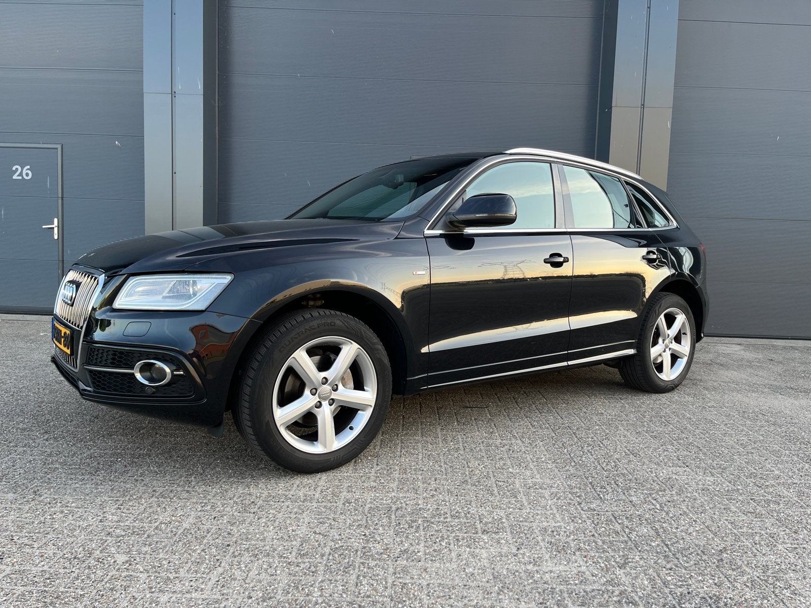 Audi Q5 2.0 Tfsi Quattro 165KW Tiptr 2014 Zwart, Auto's, Audi, 1730 kg, Zwart, 4 cilinders, Blauw