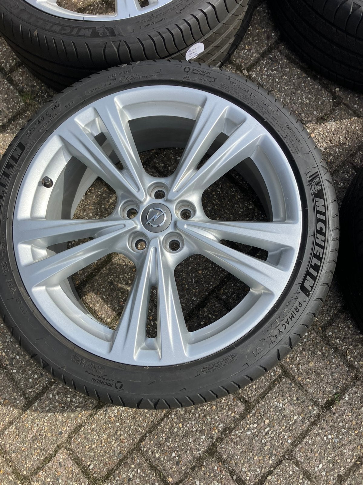 18 19 inch Opel Astra K J velgen banden 5x105, Auto-onderdelen, Banden en Velgen, Ophalen, 18 inch, Band(en), Personenwagen