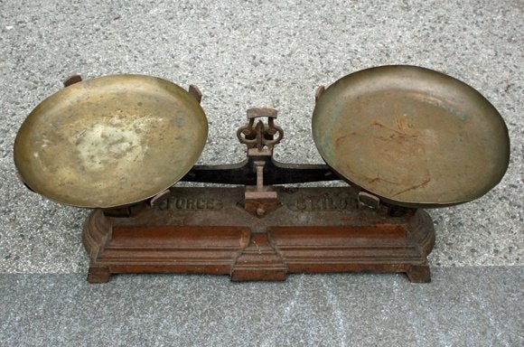 Franse balansweegschaal (eventueel met gewichten), Antiek en Kunst, Antiek | Gereedschap en Instrumenten, Ophalen of Verzenden