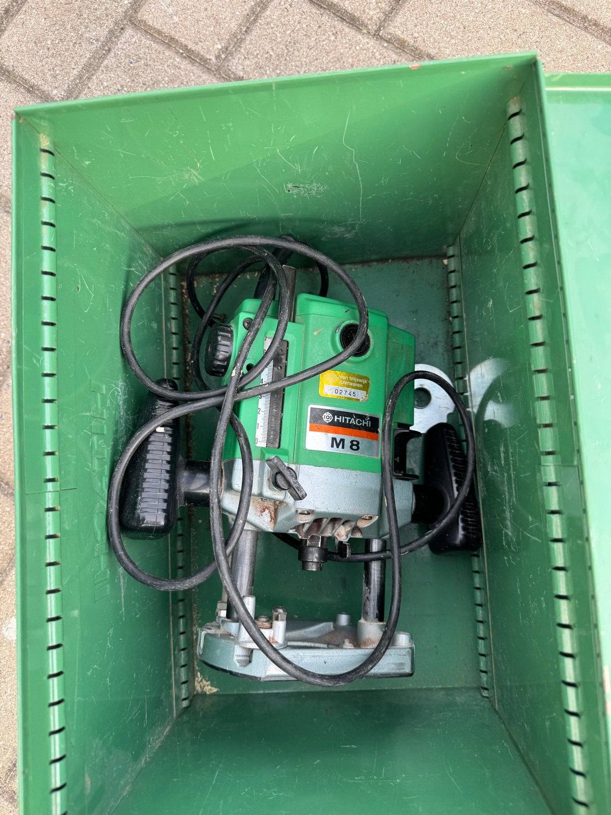 Hitachi M8 Bovenfrees in koffer, Ophalen of Verzenden, Gebruikt, Elektrisch, Bovenfrees