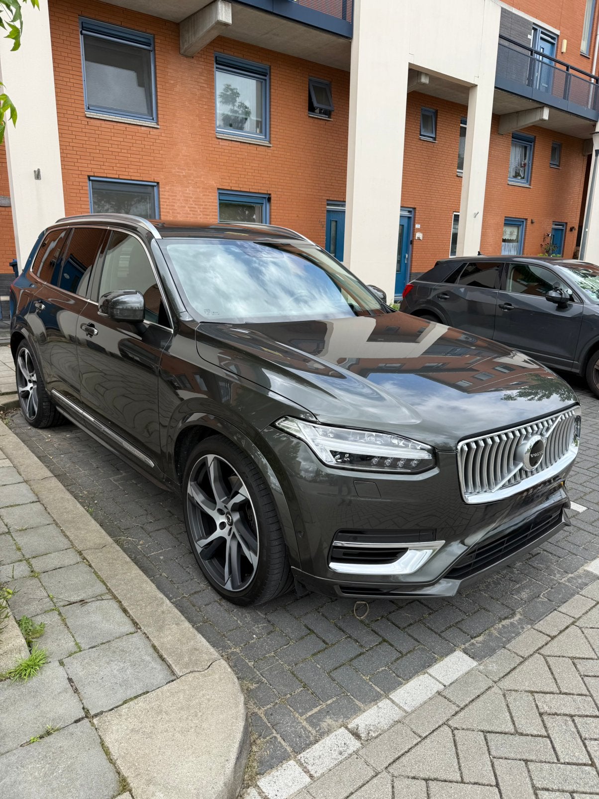 Volvo XC90 T8 Twin Engine AWD Plug-in Hybrid 390pk 7P 2020, 7 stoelen, Plug-in hybride, SUV of Terreinwagen, Te koop