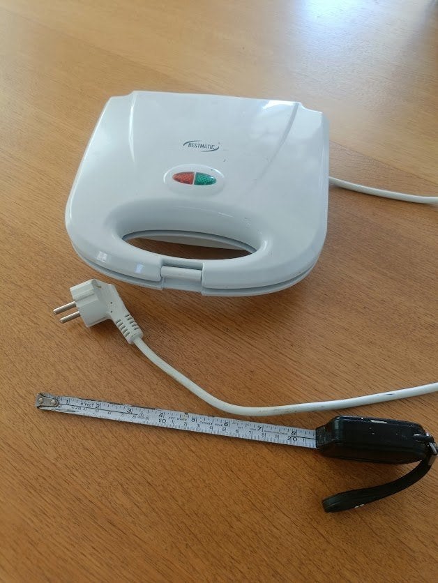 tostiapparaat elektrisch, Jeanine jonker, Kerkweg 24, Ophalen of Verzenden, Zo goed als nieuw