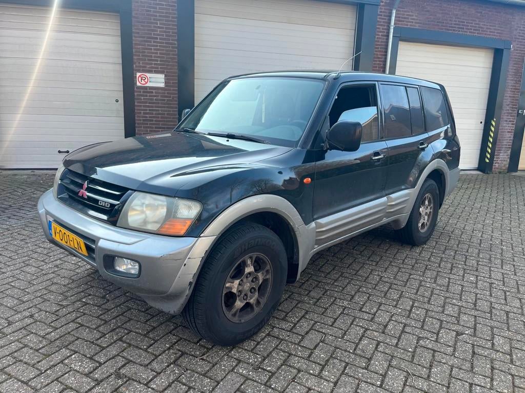 Mitsubishi Pajero 3.2 Di-D GLX LB Panel Van 4X4 AUT / AIRCO, Auto's, Bestelauto's, Gebruikt, Metallic lak, 4 cilinders, 11 km/l