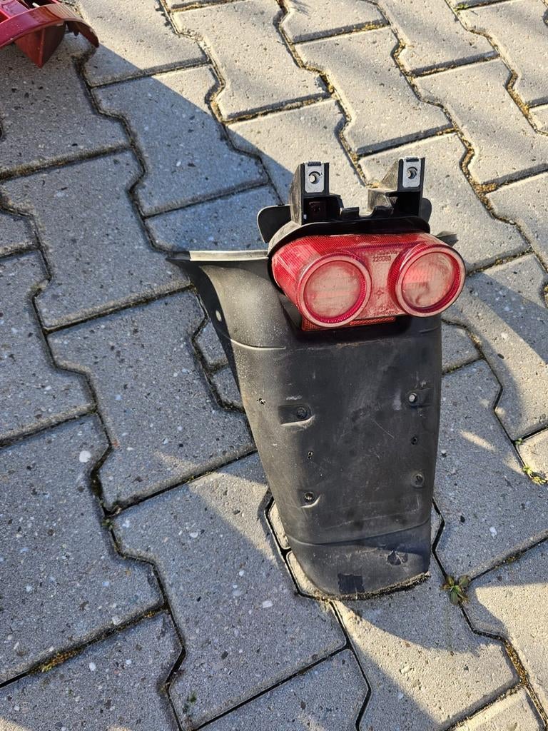 Skipper 125 cc qeurtz spatbord achterlicht, Ophalen