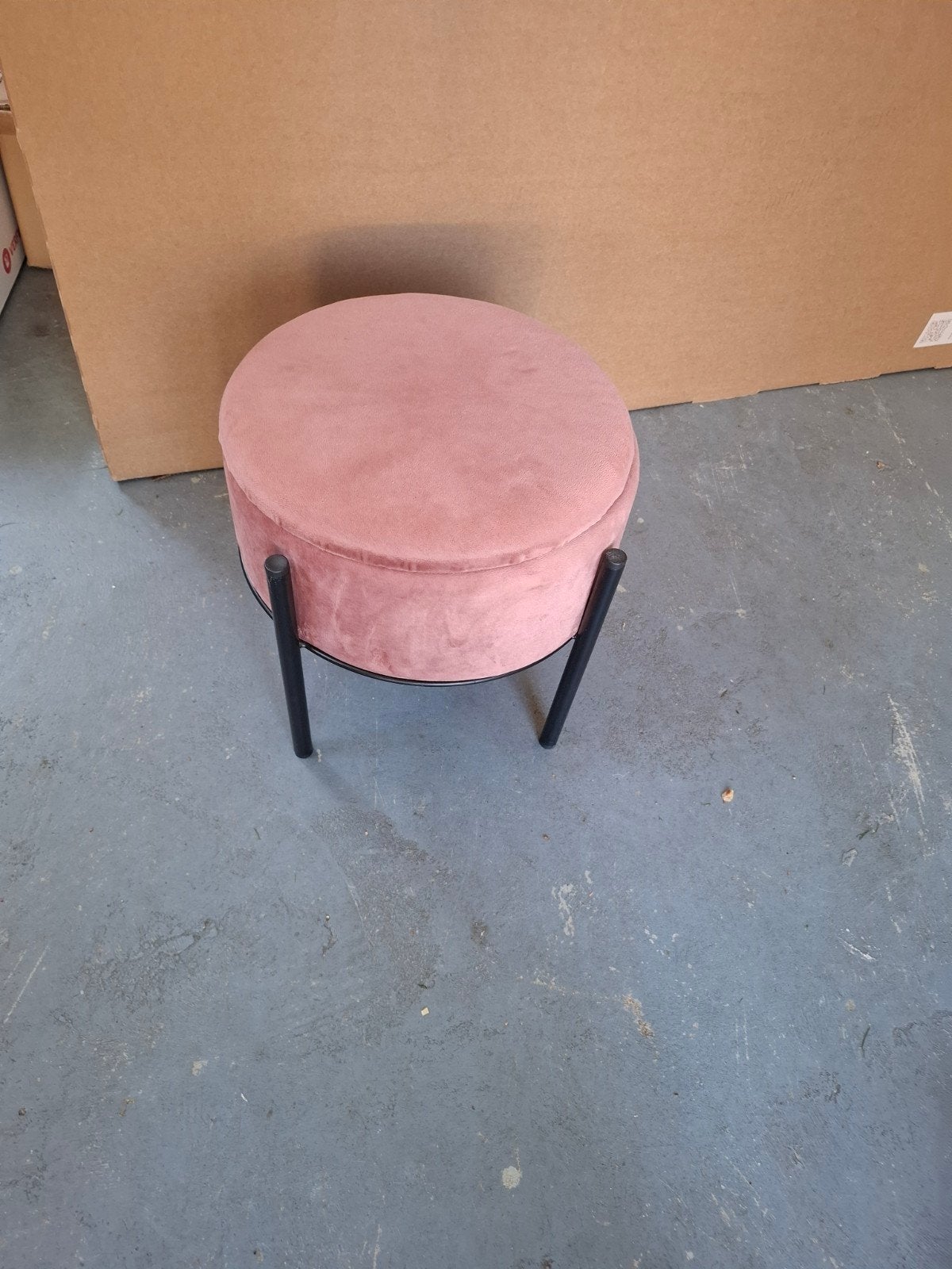 Poef, krukje, bijzettafeltje velours met opbergvak roze, Huis en Inrichting, Ophalen, Gebruikt, Overige materialen