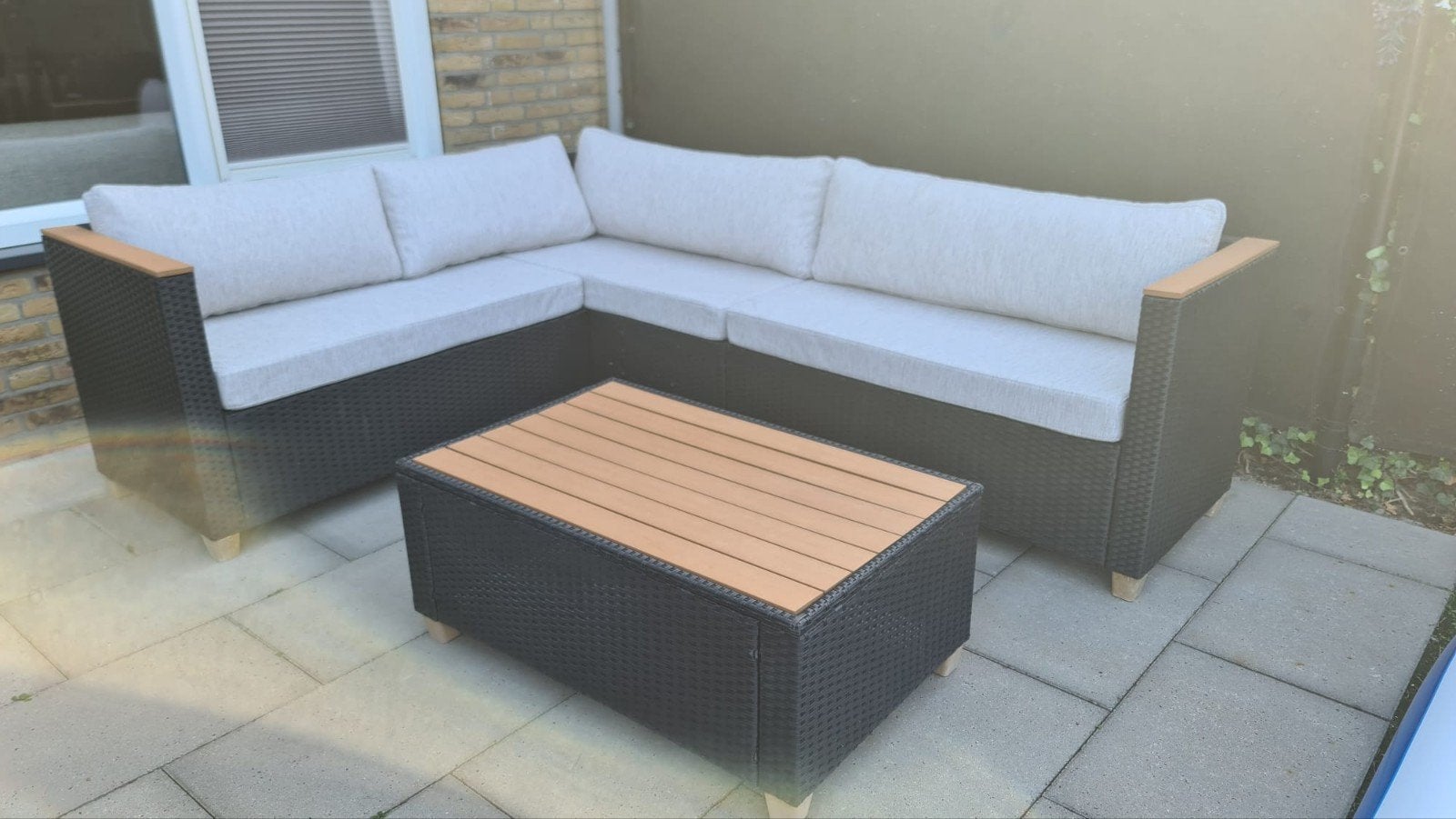 Loungebank met tafel – alvast klaar voor volgende zomer!, Ophalen
