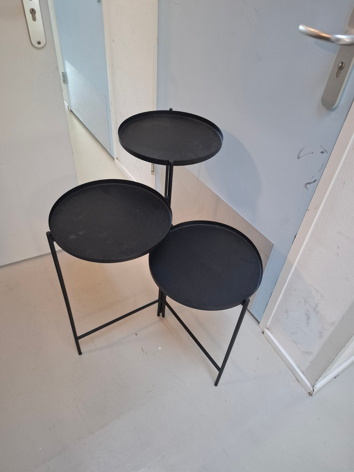Stalen Bijzettafel Uitschuifbaar naar Drie Tafeltjes, Minder dan 55 cm, Gebruikt, Metaal of Aluminium, Rond