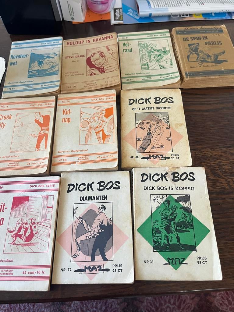 Dick Bos stripboekjes - 10 stuks - Vintage Detective, Meerdere stripboeken, Ophalen of Verzenden, Gelezen
