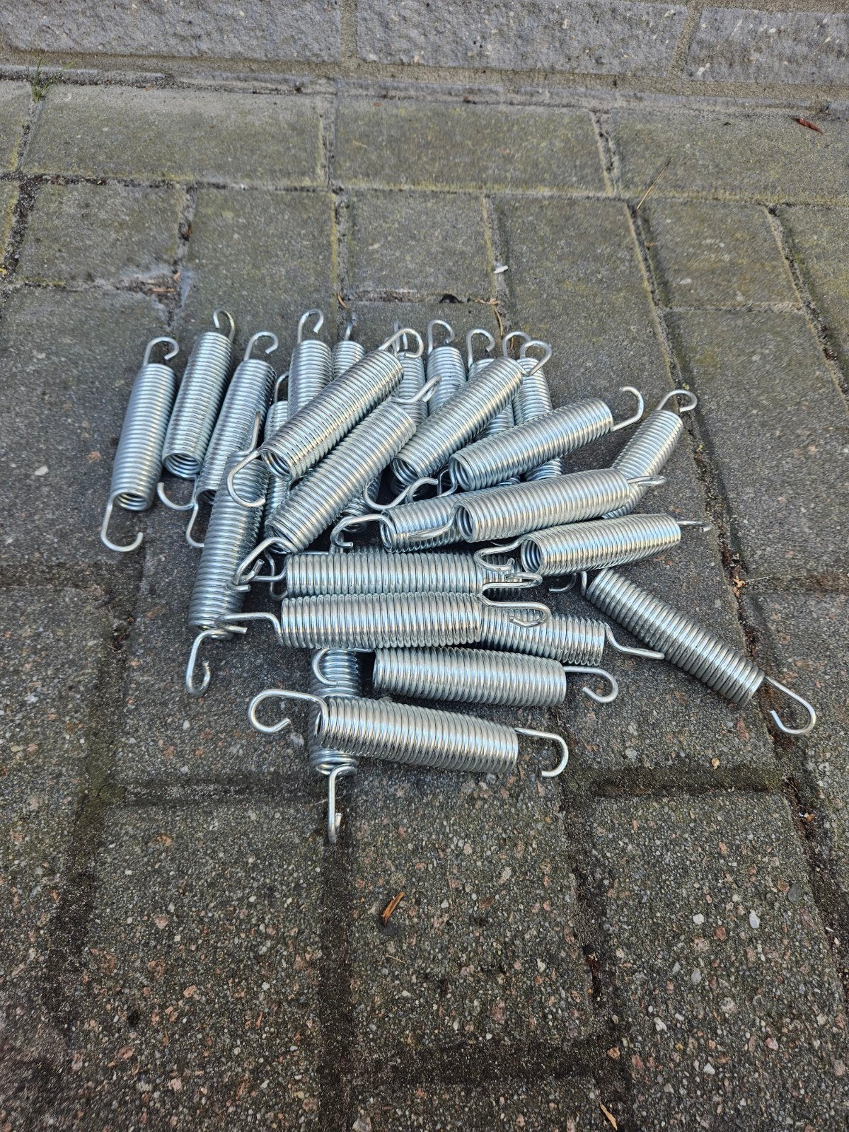 Trampolineveren 30 stuks + veerspanners, Ophalen, Nieuw