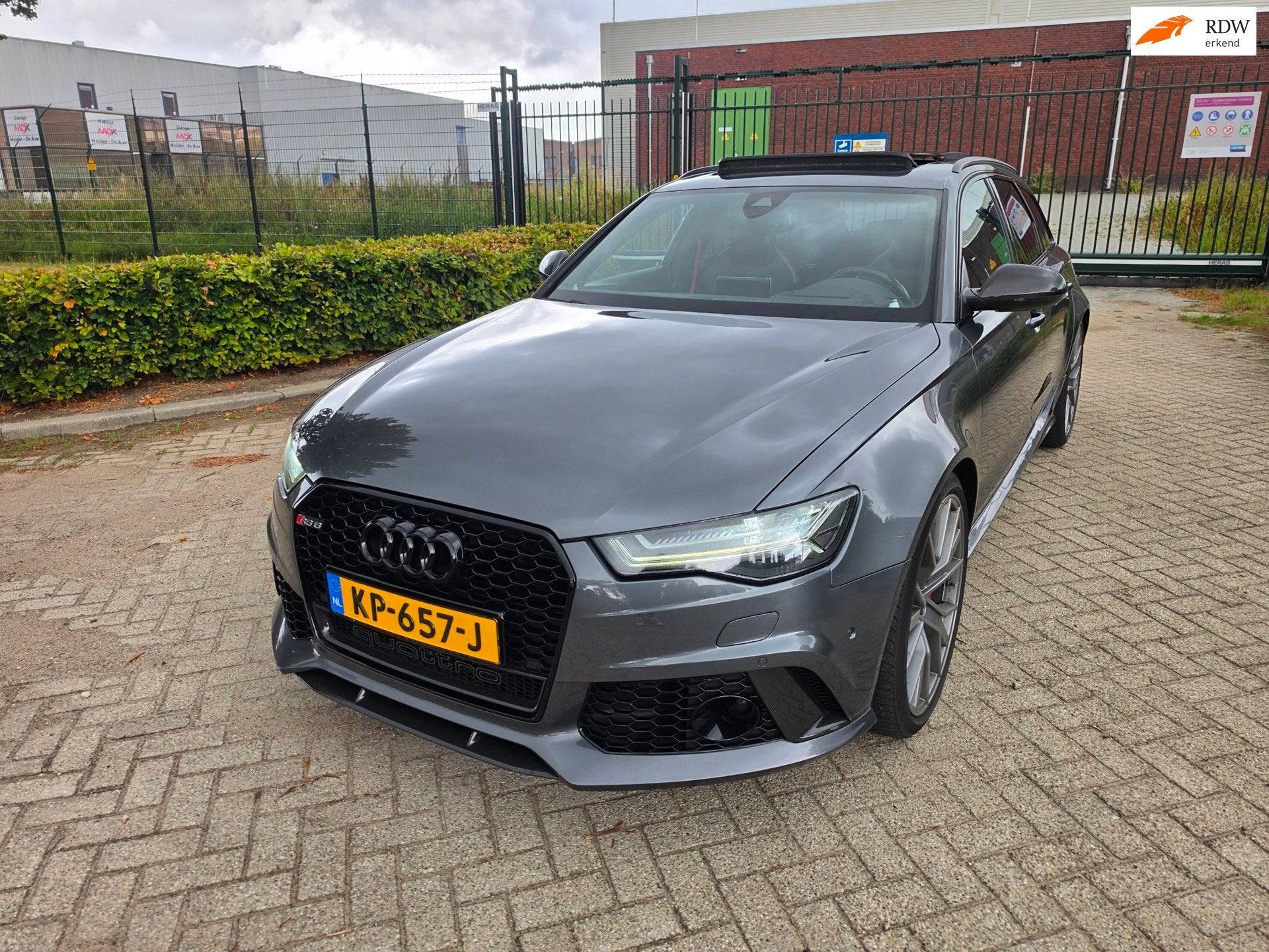 Audi RS6 Avant 4.0 TFSI CARBON EXCLUSIVE HUD B&O PANO NIGHTV, Auto's, Audi, Automaat, Gebruikt, 10 km/l, Adaptive Cruise Control