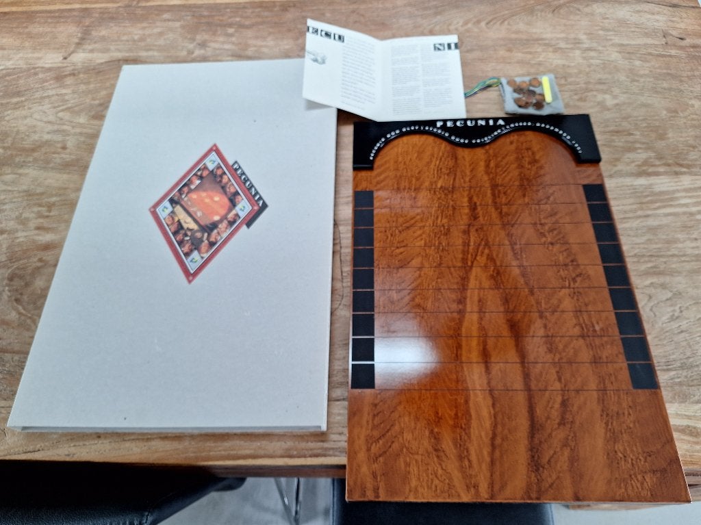 vintage Pecunia spel bordspel 40x60cm in originele doos zgan, Een of twee spelers, Ophalen of Verzenden, Zo goed als nieuw