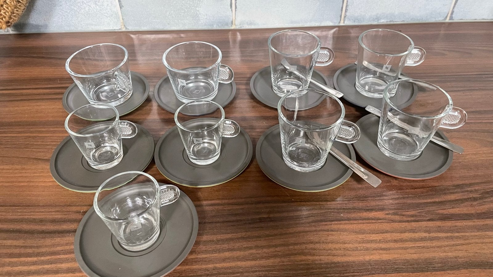 Nespresso koffie en espressoglazen met schotels - 9 stuks, Ophalen of Verzenden, Modern, Kop(pen) en/of Schotel(s), Glas