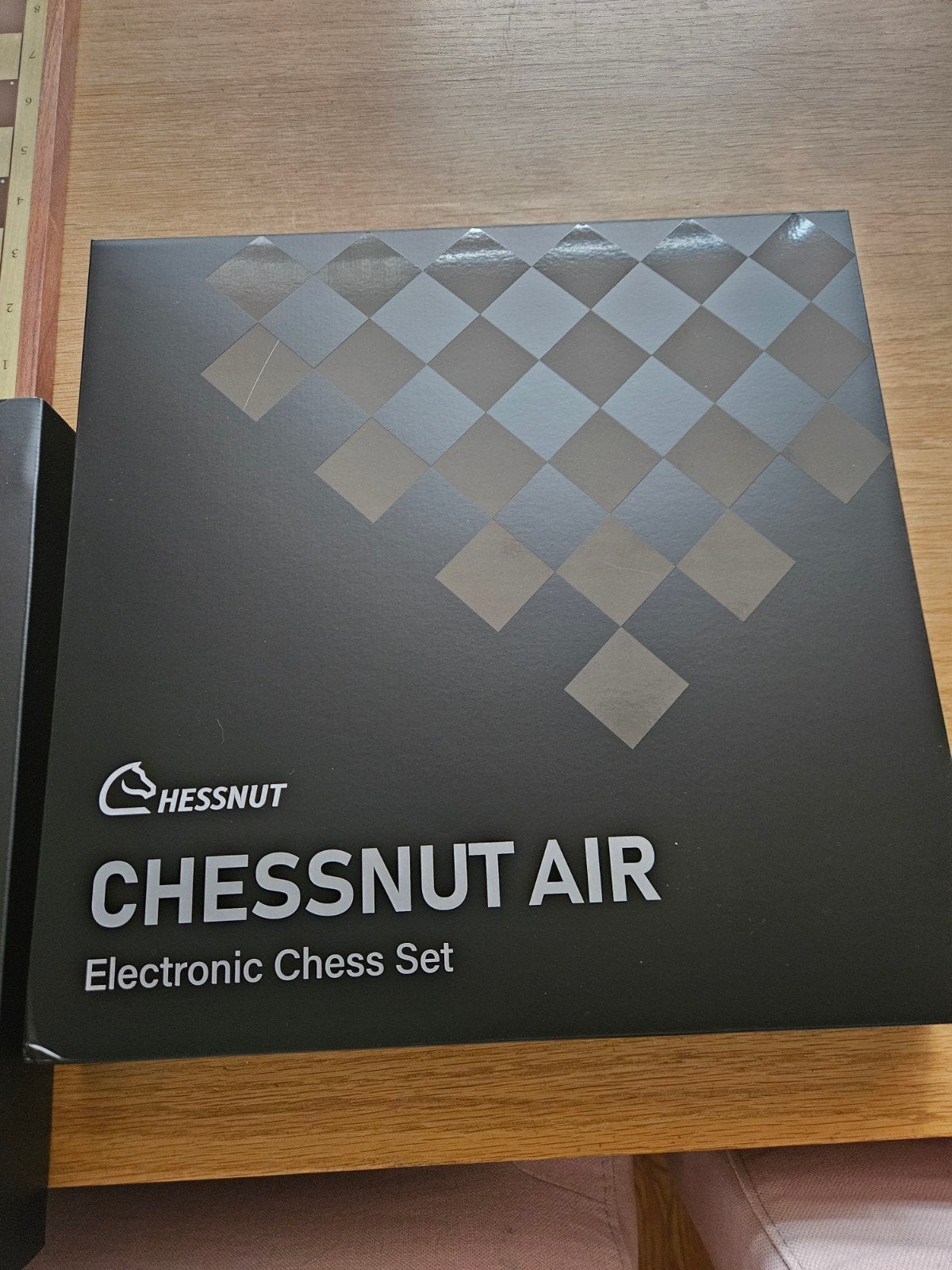 Chessnut Air Elektronisch Schaakbord - Nieuwstaat, Een of twee spelers, Ophalen of Verzenden, Zo goed als nieuw, Chessnut