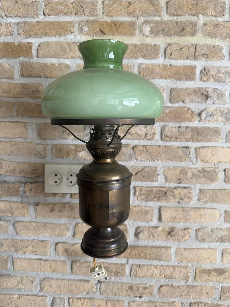 Antieke olielamp wandlamp met groene glazen kap, Ophalen