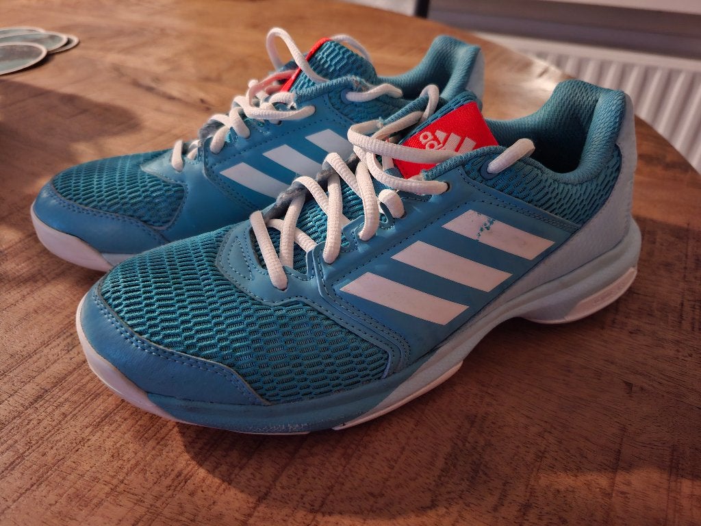 Adidas Multido Essence sportschoenen te koop!, Ophalen of Verzenden, Sneakers of Gympen, Gedragen, Blauw