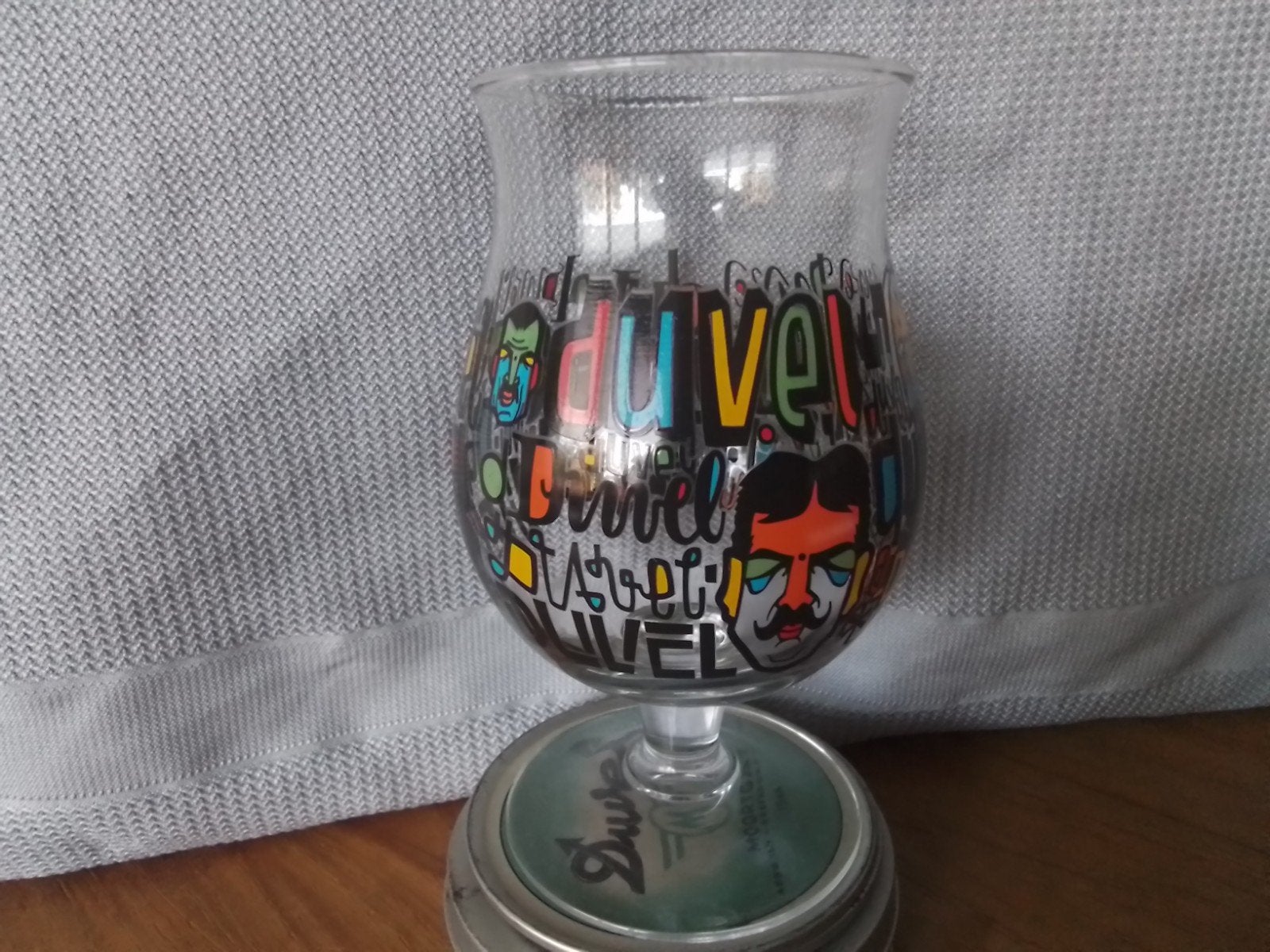 Duvel Collection Denis Meyers Limited Edition Bierglas, Glas, Ophalen of Verzenden, Zo goed als nieuw, Meerkleurig