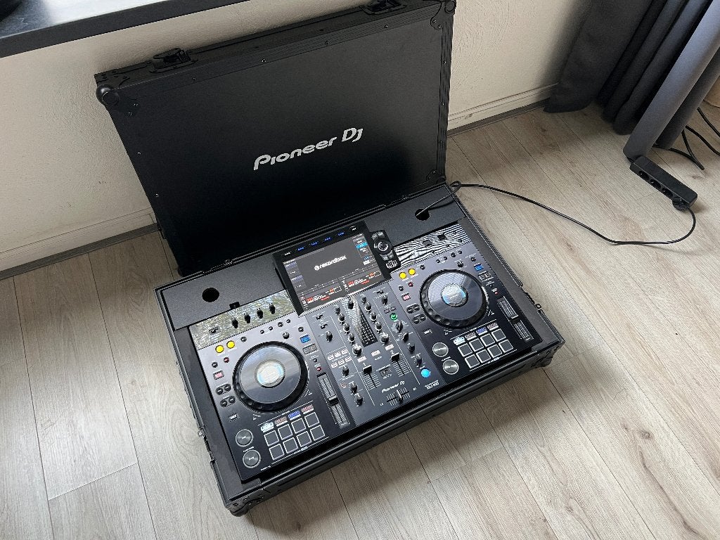 Pioneer XDJ-RX3 inclusief officiële flightcase FLT-XDJRX3, Muziek en Instrumenten, Dj-sets en Draaitafels, Ophalen, Zo goed als nieuw