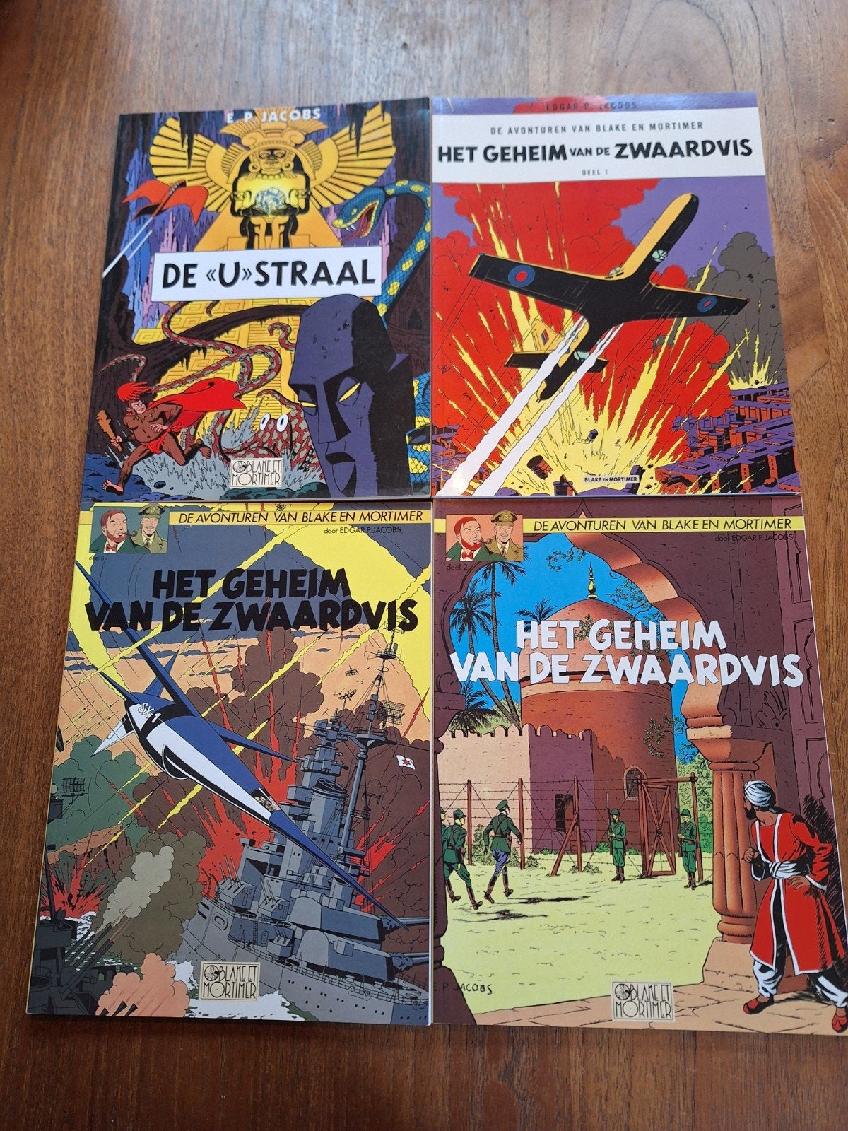 Te koop serie blake en mortimer en 3 keer parodie, Boeken, Stripboeken, Complete serie of reeks, Ophalen of Verzenden